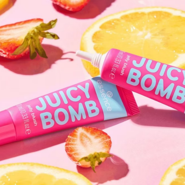 Essence Party Juicy Bomb بلاش جيلي