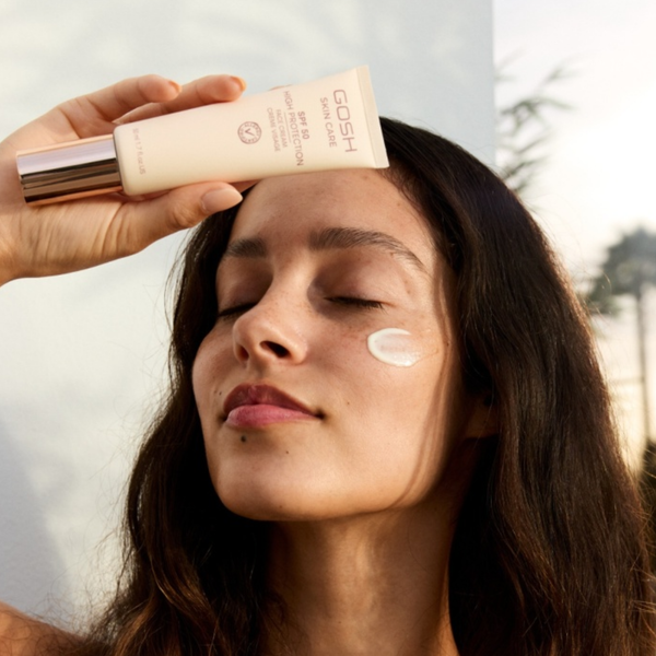 Gosh كريم واقي شمس عالي الحماية SPF50